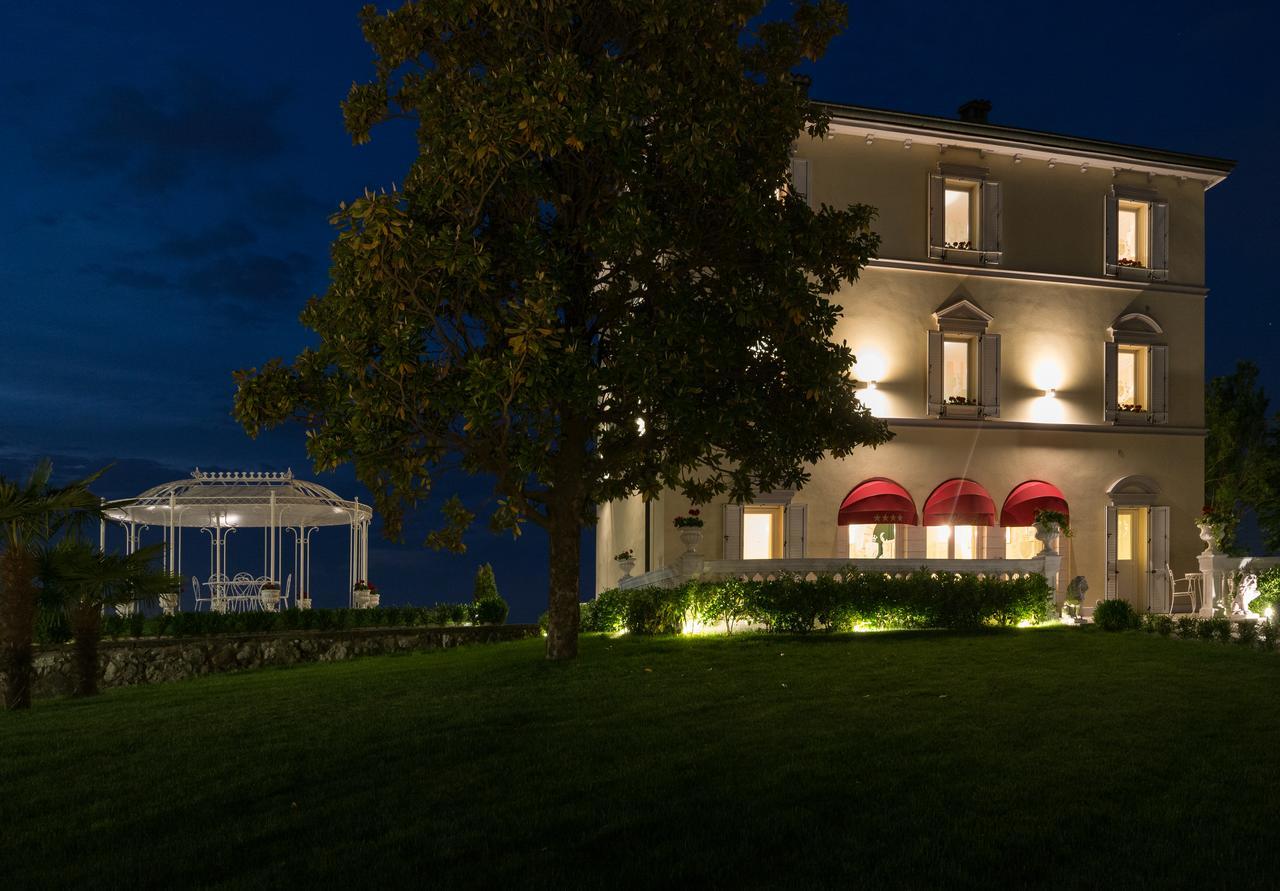 Relais Villa Belvedere & Spa Only Adults Pozzolengo Dış mekan fotoğraf