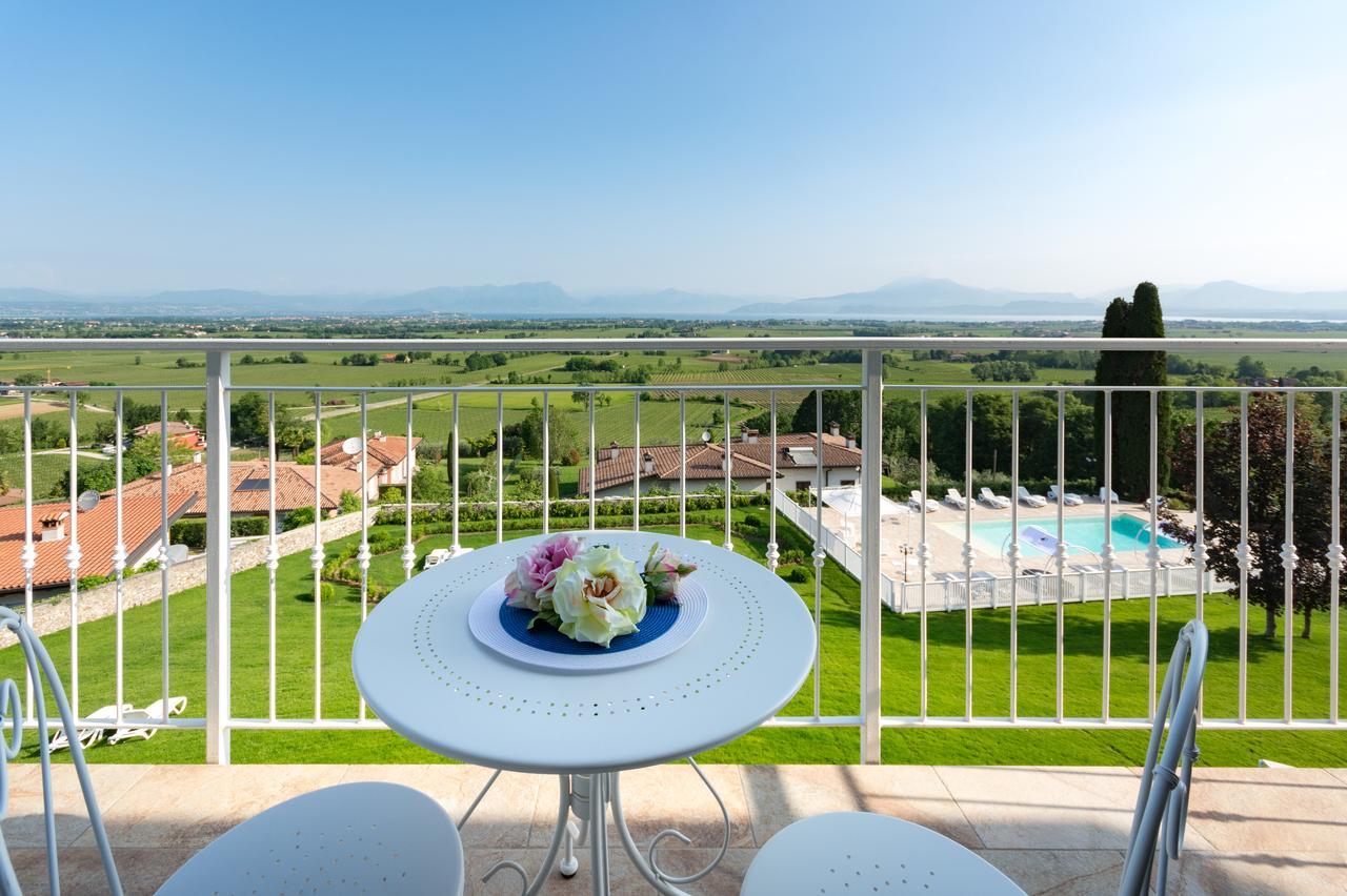 Relais Villa Belvedere & Spa Only Adults Pozzolengo Oda fotoğraf
